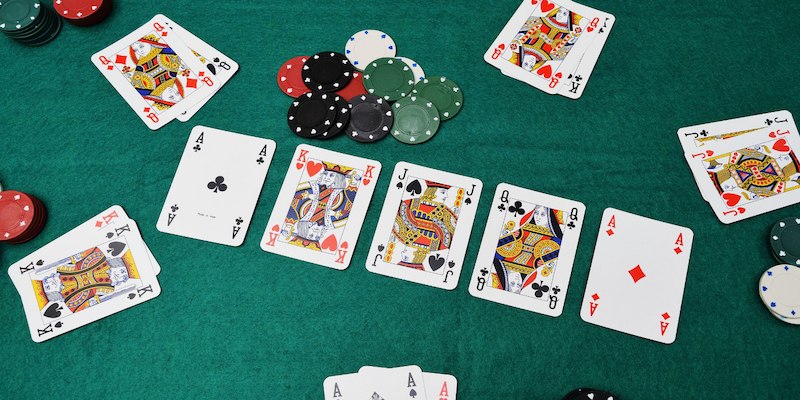 Thứ tự các bộ bài trong Poker